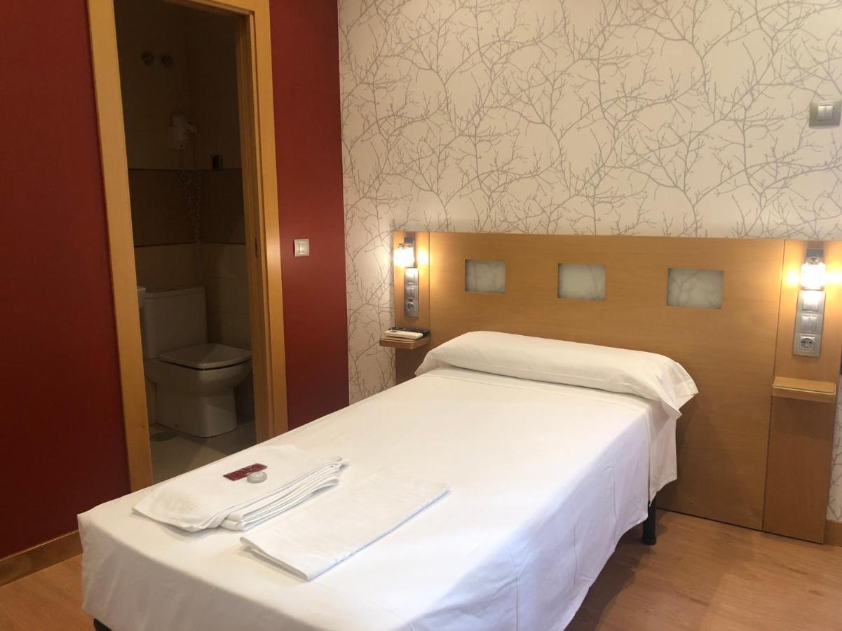 Hostal Rias Bajas Madrid Buitenkant foto