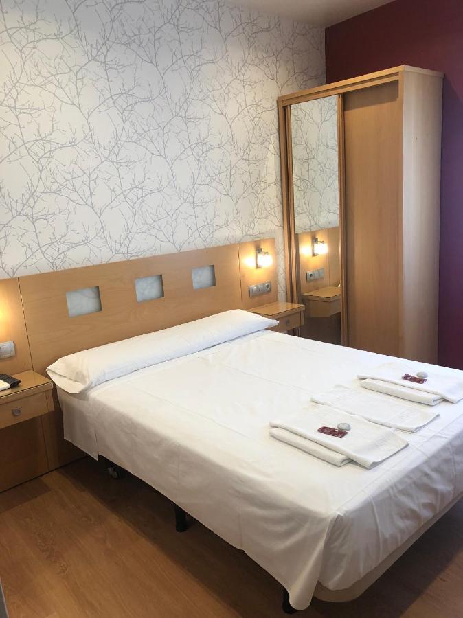 Hostal Rias Bajas Madrid Buitenkant foto
