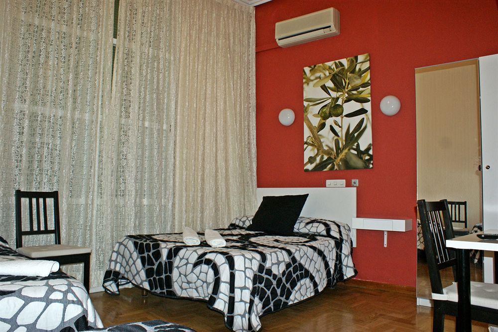 Hostal Rias Bajas Madrid Buitenkant foto