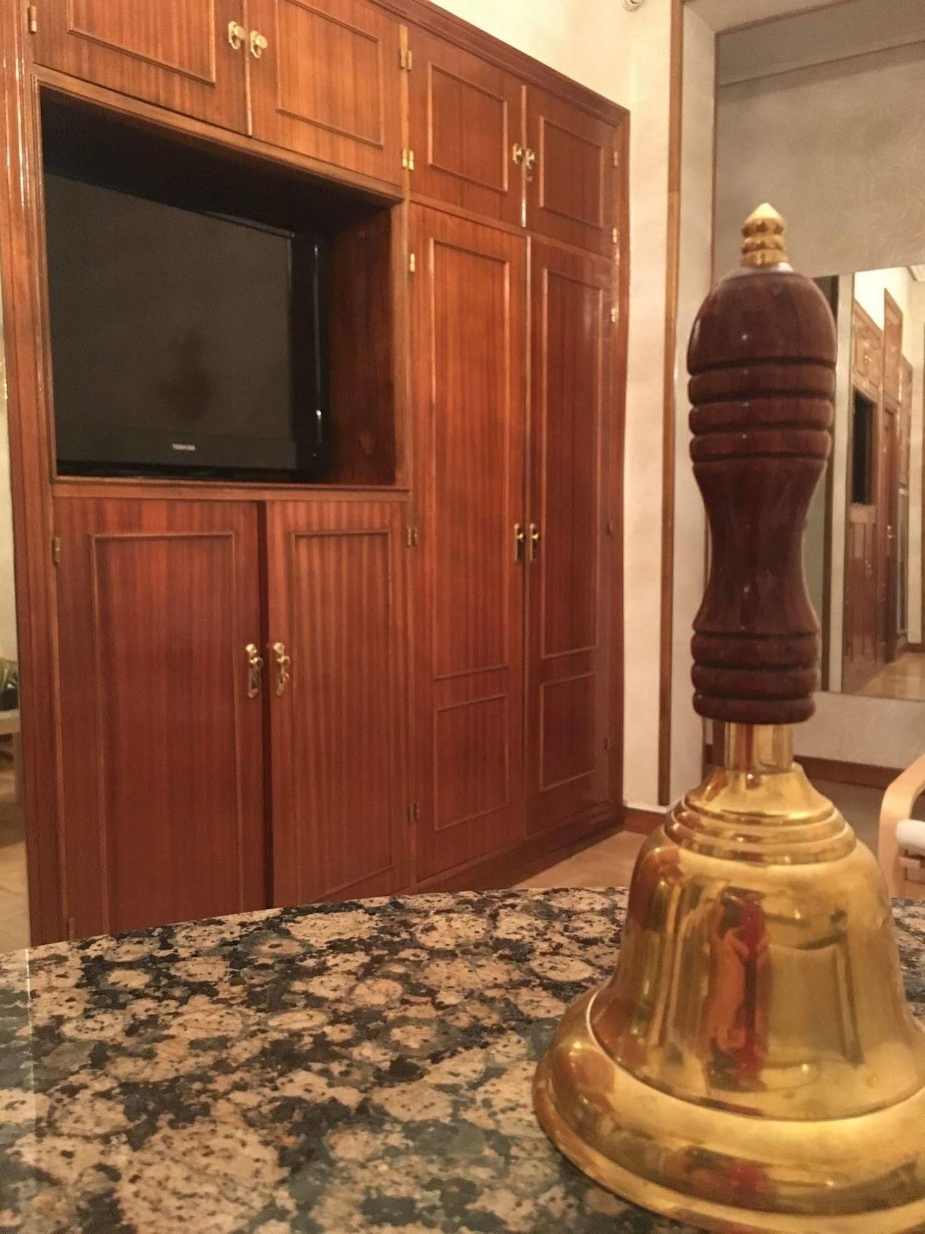Hostal Rias Bajas Madrid Buitenkant foto