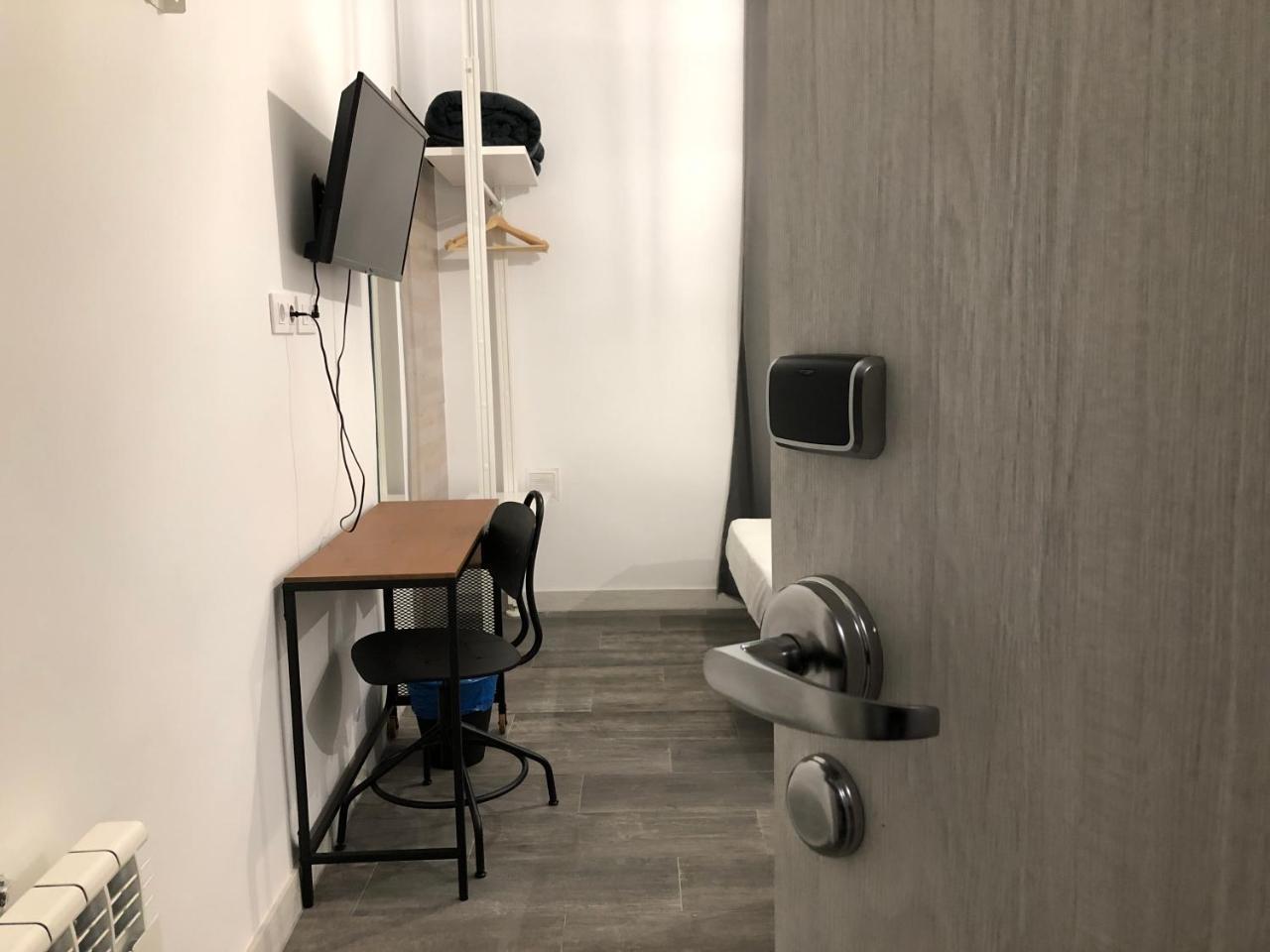 Hostal Rias Bajas Madrid Buitenkant foto