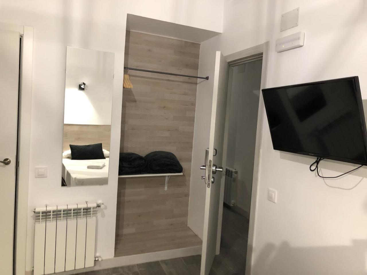 Hostal Rias Bajas Madrid Buitenkant foto