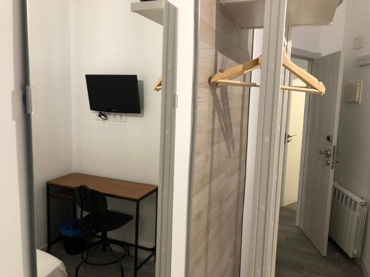 Hostal Rias Bajas Madrid Buitenkant foto