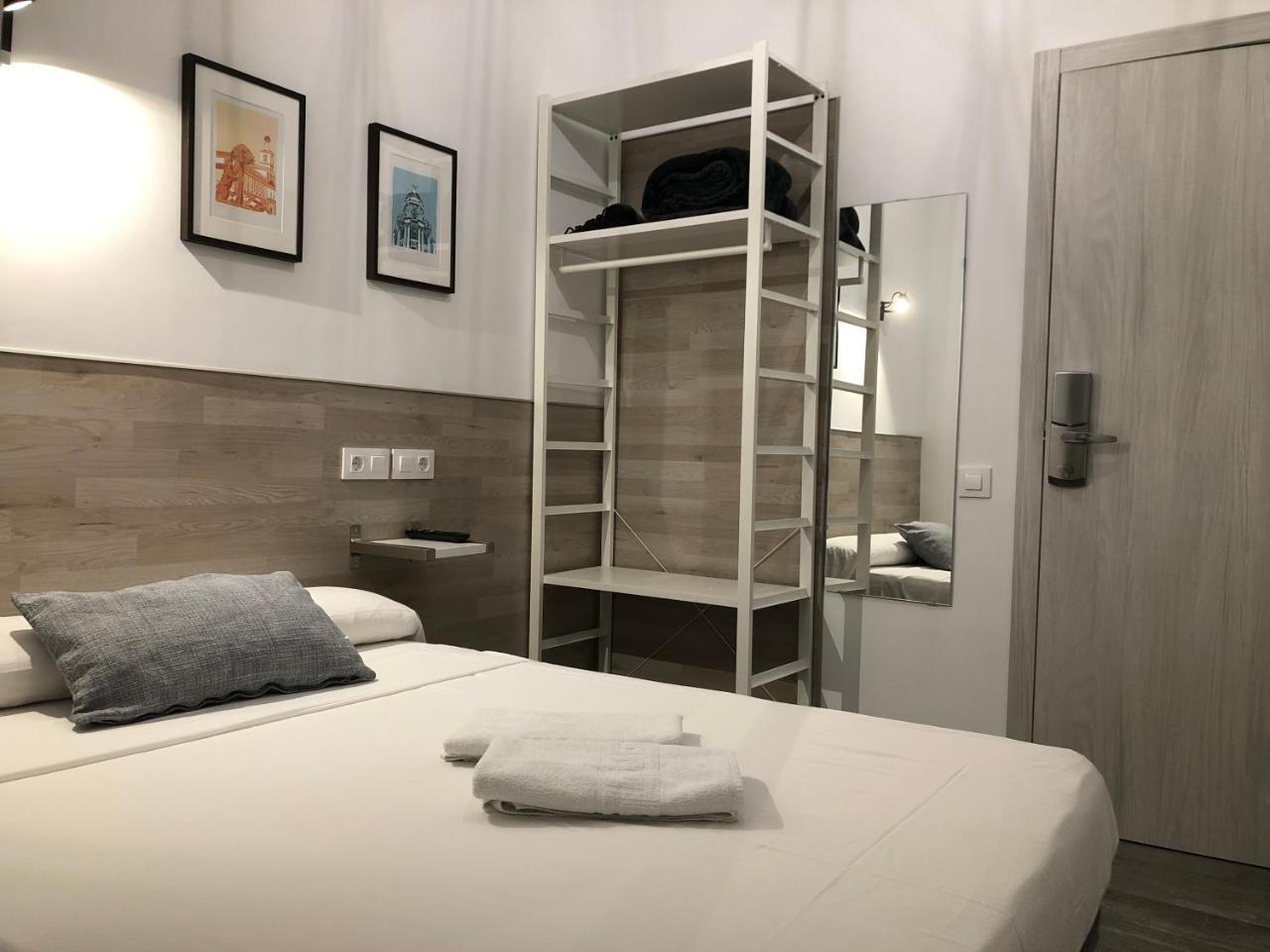 Hostal Rias Bajas Madrid Buitenkant foto