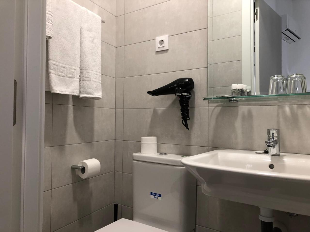 Hostal Rias Bajas Madrid Buitenkant foto