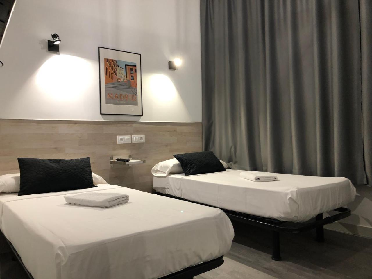 Hostal Rias Bajas Madrid Buitenkant foto