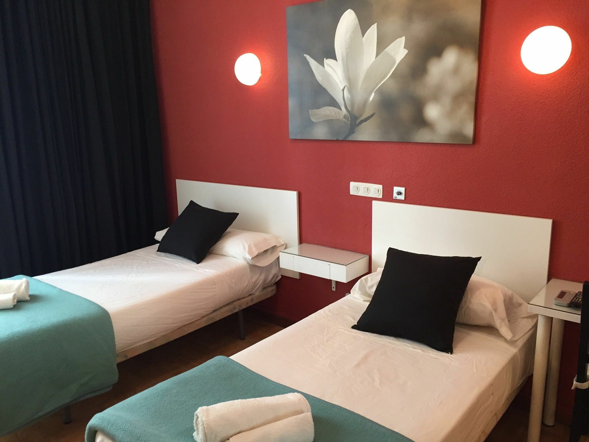 Hostal Rias Bajas Madrid Buitenkant foto